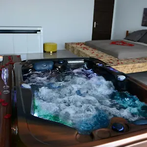 Rooftop Luxe Verduron Jacuzzi Appartement Marseille